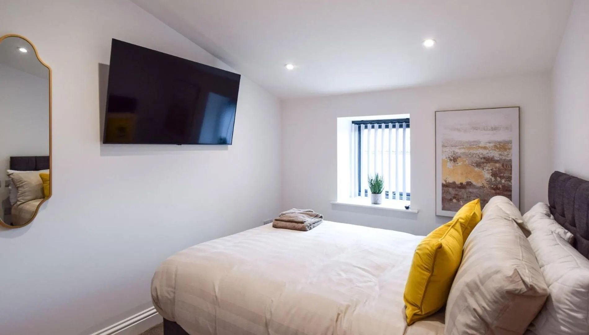 Villa 3 Bed In Tollerton 93896 0*, Tollerton (Yorkshire)